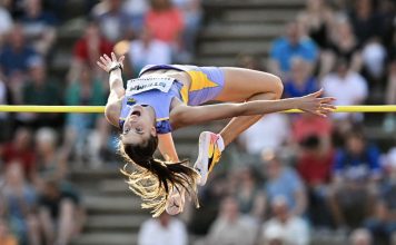 Ярослава Магучіх «тримає 2-метрову планку» та виграє 13-ті змагання поспіль!