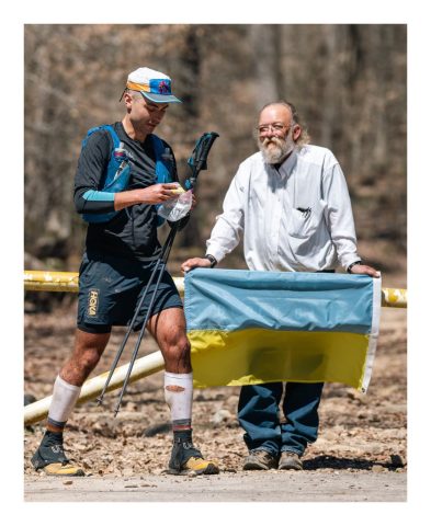 з українським прапором — засновник перегонів Гері КантреллФото: Хауї Стерн 