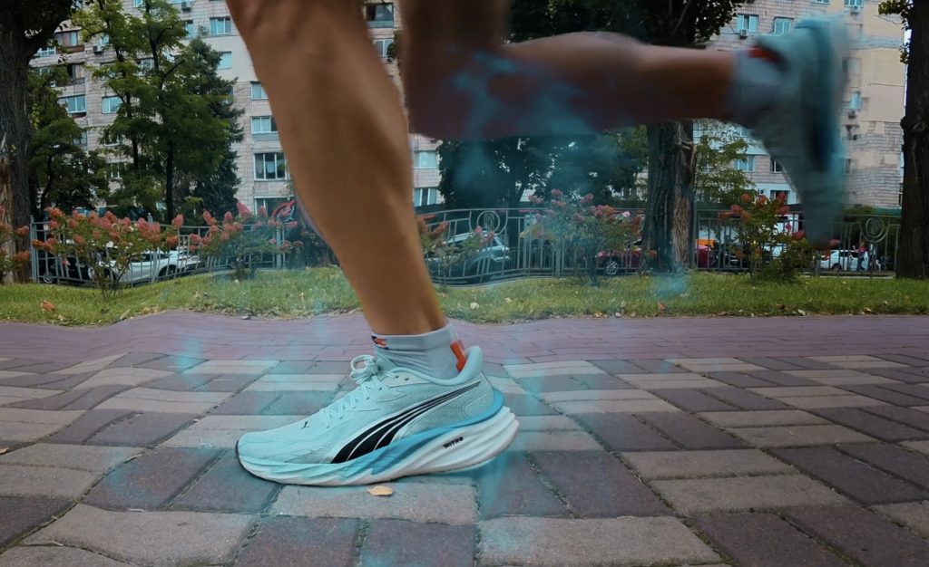 puma_velocity_nitro_4_на_ногах.jpg